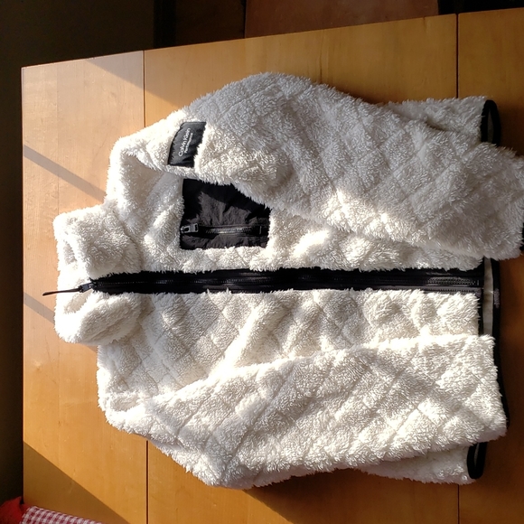 Calvin Klein Jackets & Blazers - Calvin Klein Performance fleece